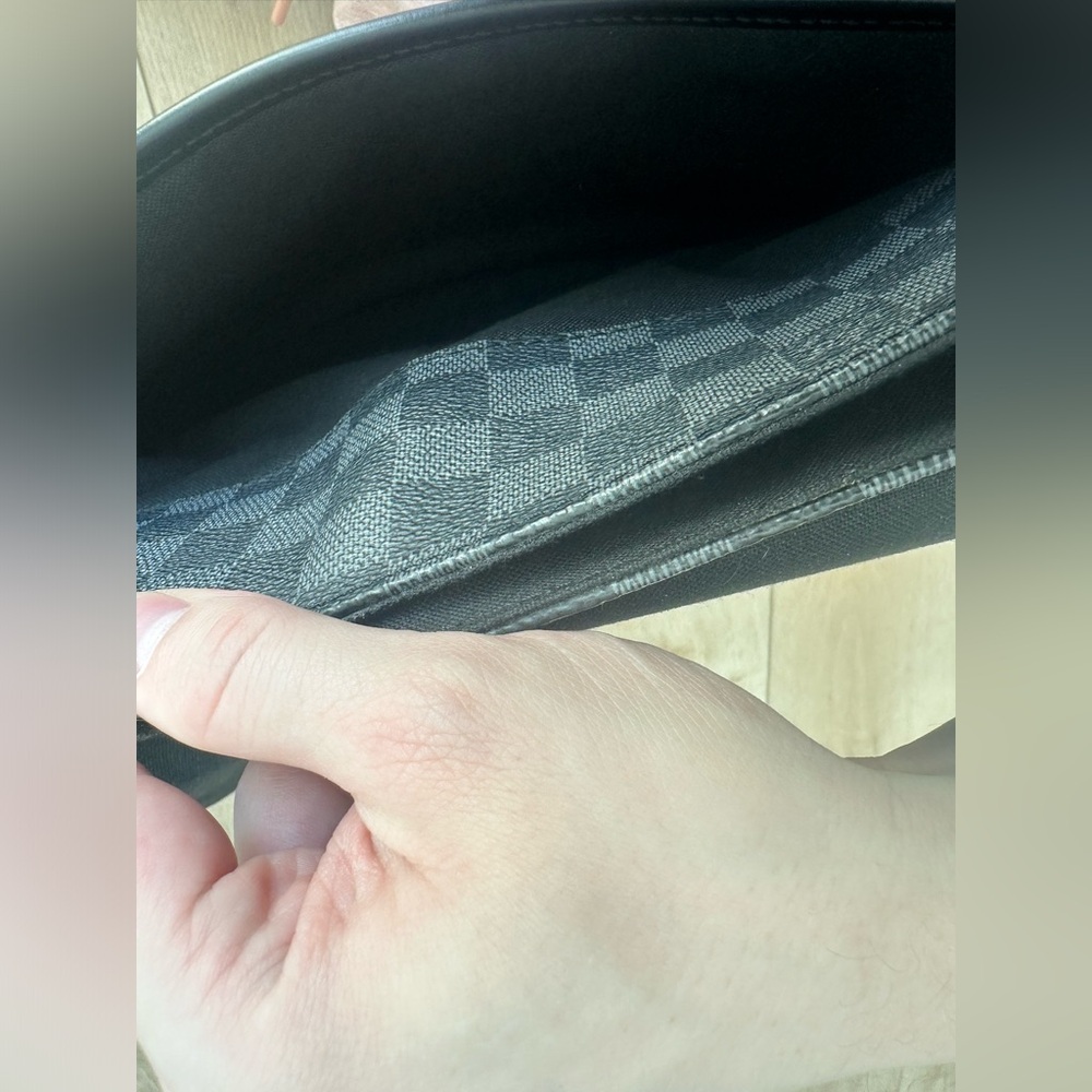 Authentic Louis Vuitton Graphite Daniel Crossbody… - image 8